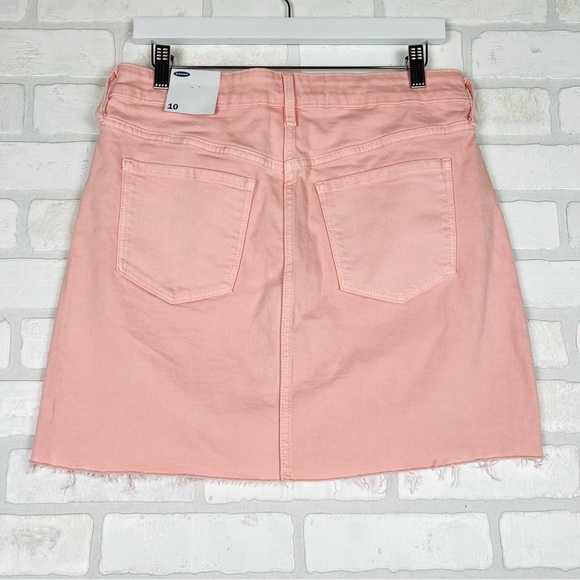 Old Navy Women's Pink Denim Mini Skirt Frayed Hem Size 10 NEW Button up - Picture 7 of 11